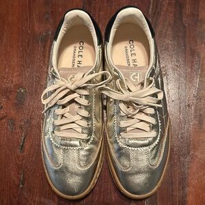 Like new Cole Haan Sneakers